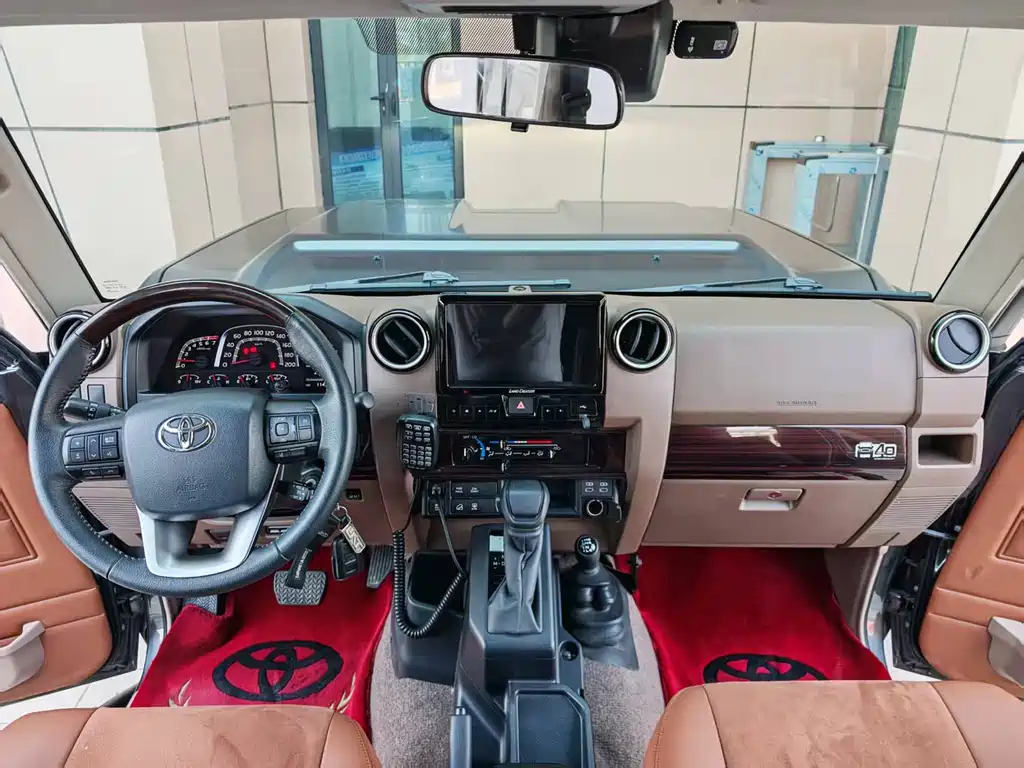 Toyota Land Cruiser — миниатюра 5
