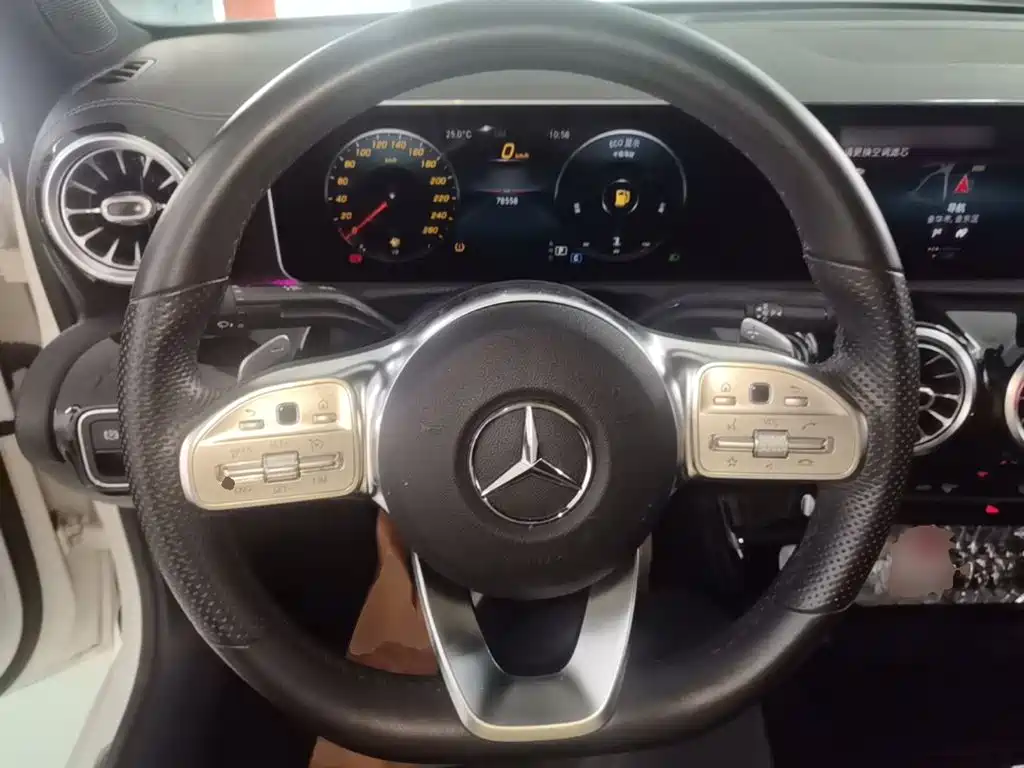 Mercedes-Benz A-Class — миниатюра 11