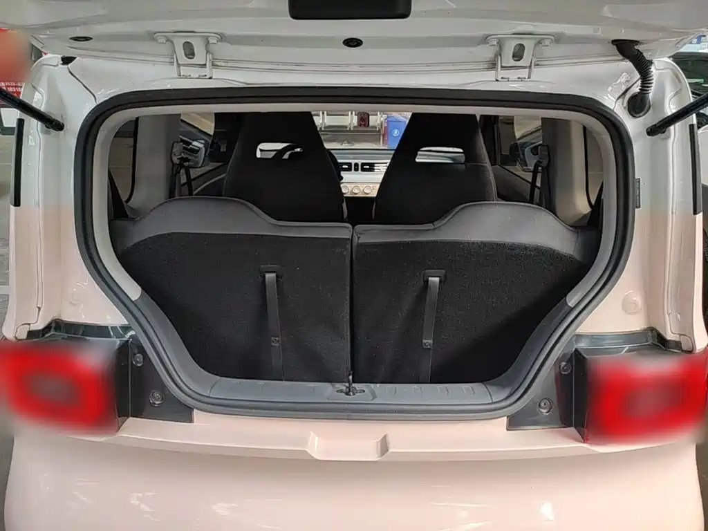 Wuling MINIEV — миниатюра 19