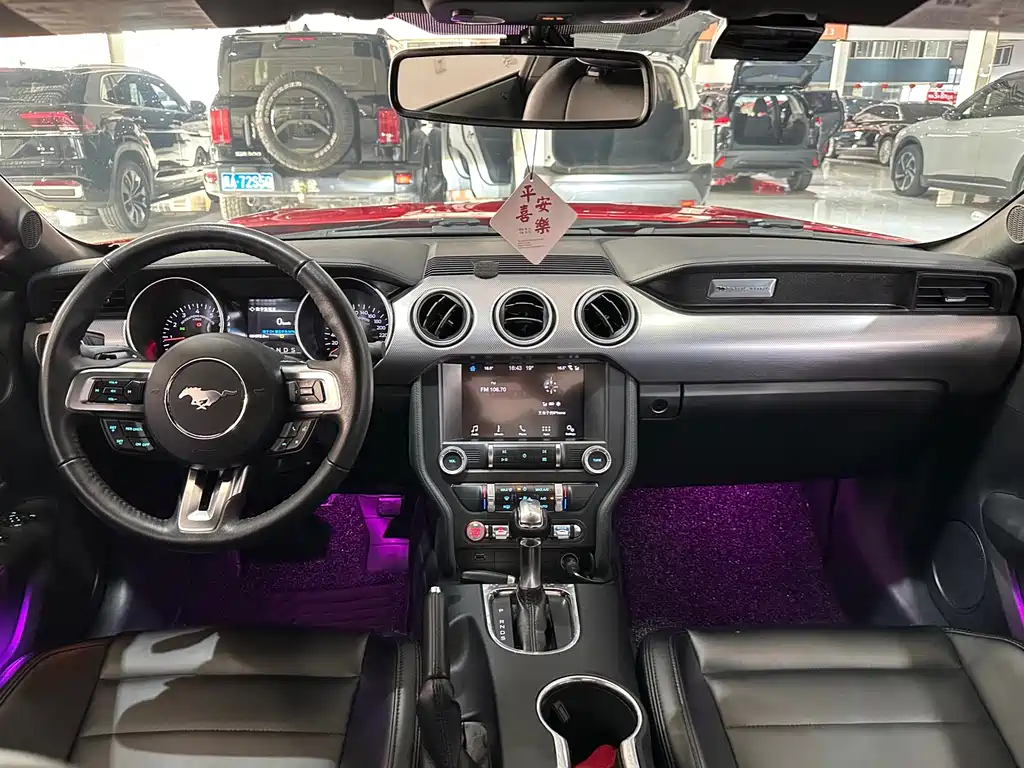 Ford Mustang — миниатюра 5