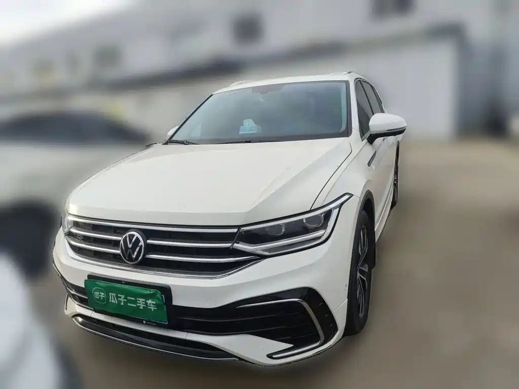 Volkswagen Tiguan L — миниатюра 23