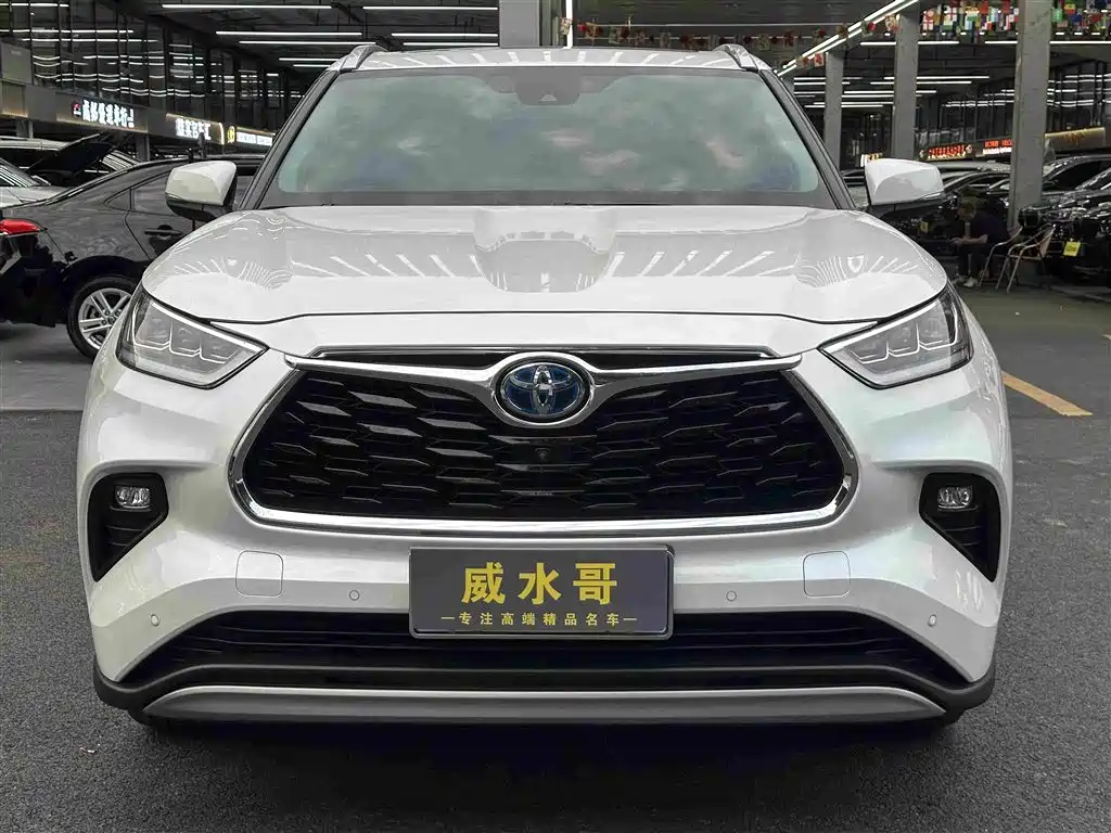 Toyota Highlander — миниатюра 2