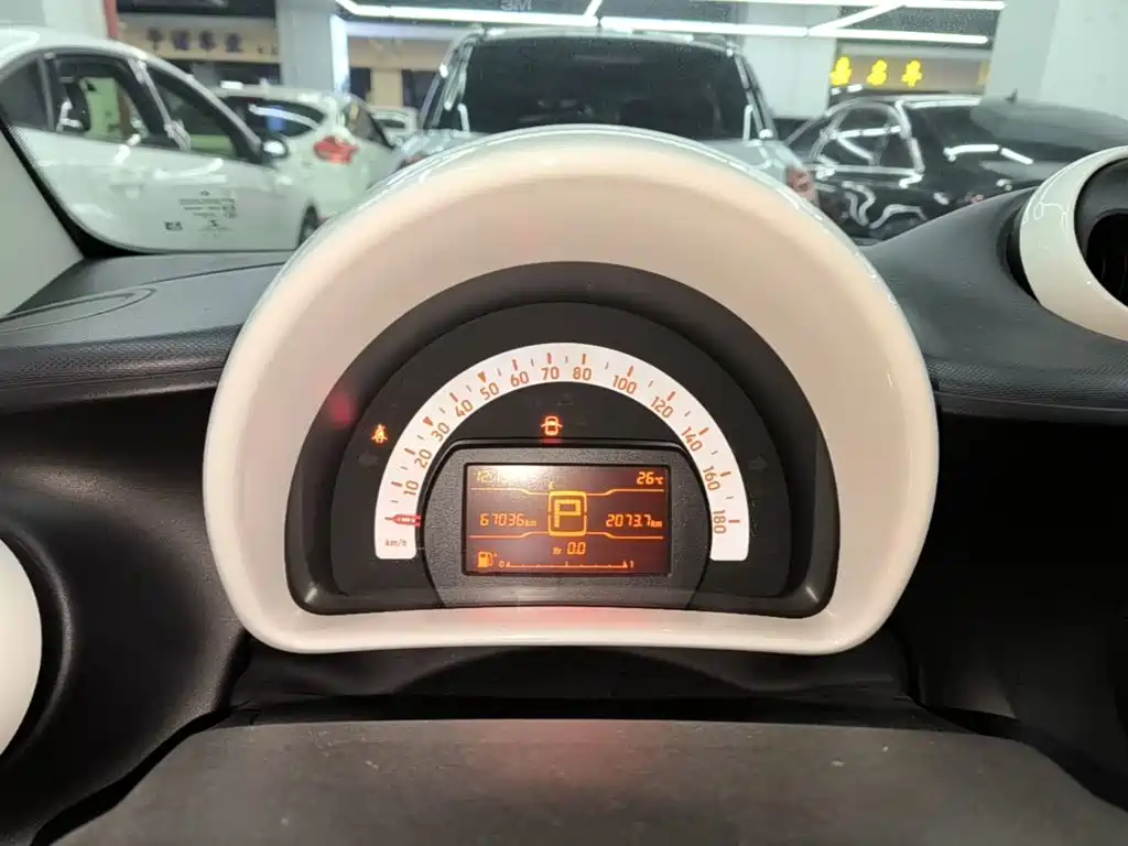 smart Smart Fortwo — миниатюра 12