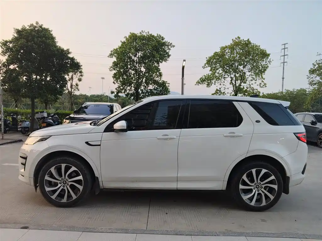 Land Rover Discovery Sport — миниатюра 3