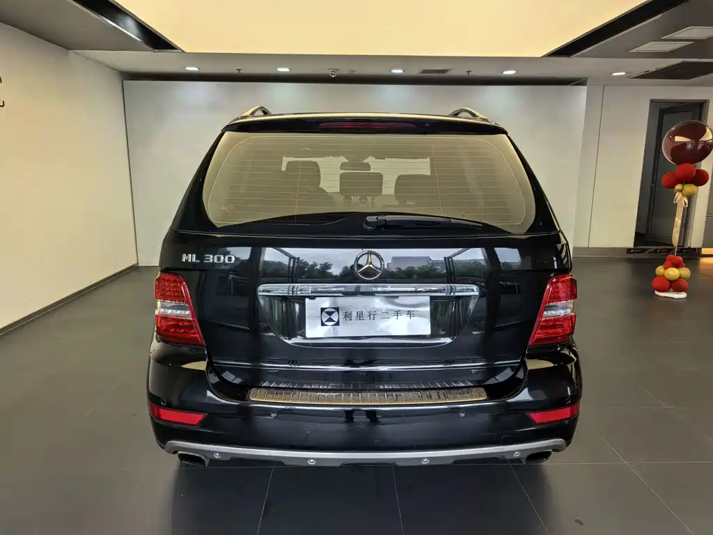 Mercedes-Benz M-Class — миниатюра 10