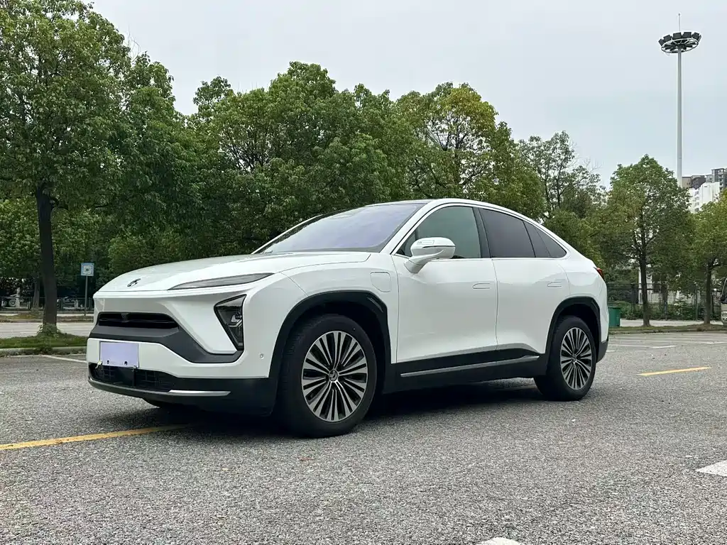NIO EC6