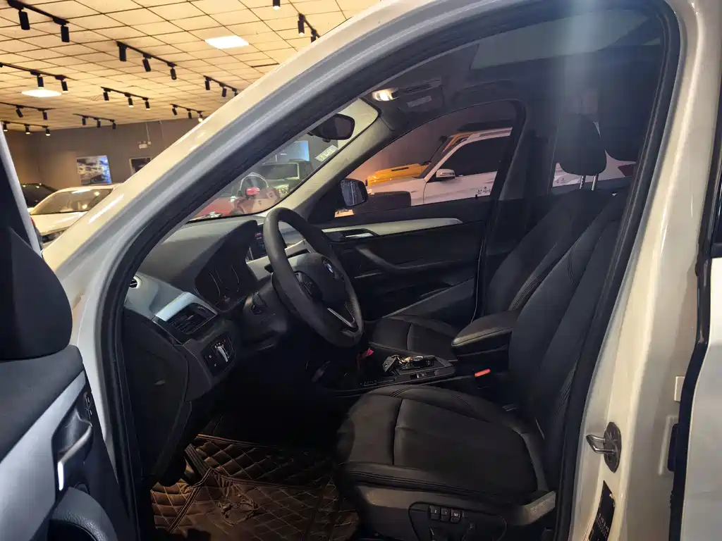 BMW X1 — миниатюра 4