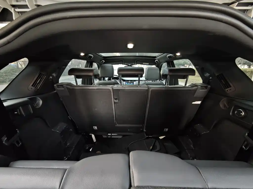 LAND ROVER DISCOVER SPORTS