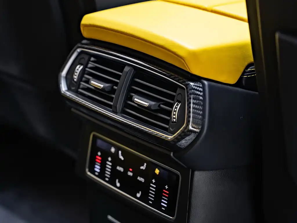 Lamborghini Urus — миниатюра 15