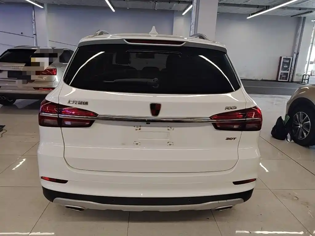 Roewe RX5 — миниатюра 6