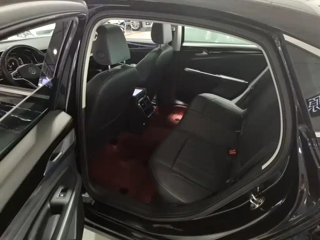 Volkswagen Passat — миниатюра 17