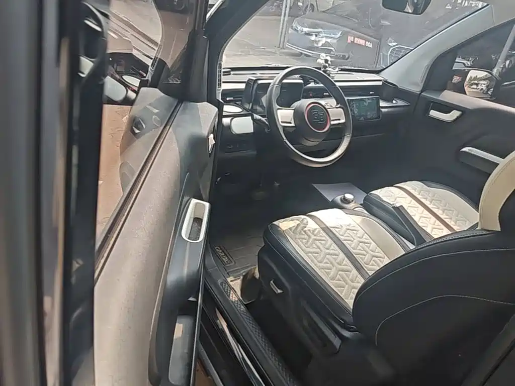 Wuling MINIEV — миниатюра 16