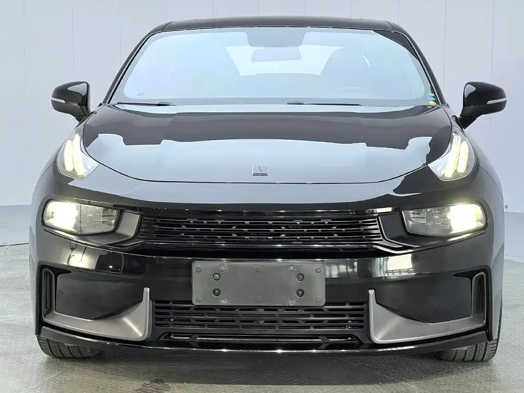 Lynk & Co 03 — миниатюра 3