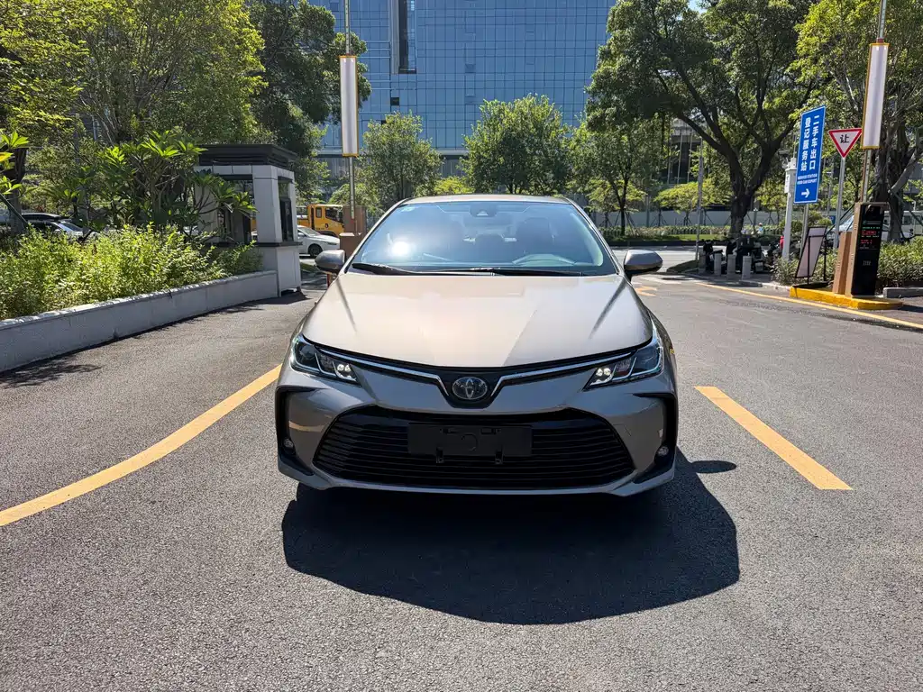 Toyota Corolla — миниатюра 2