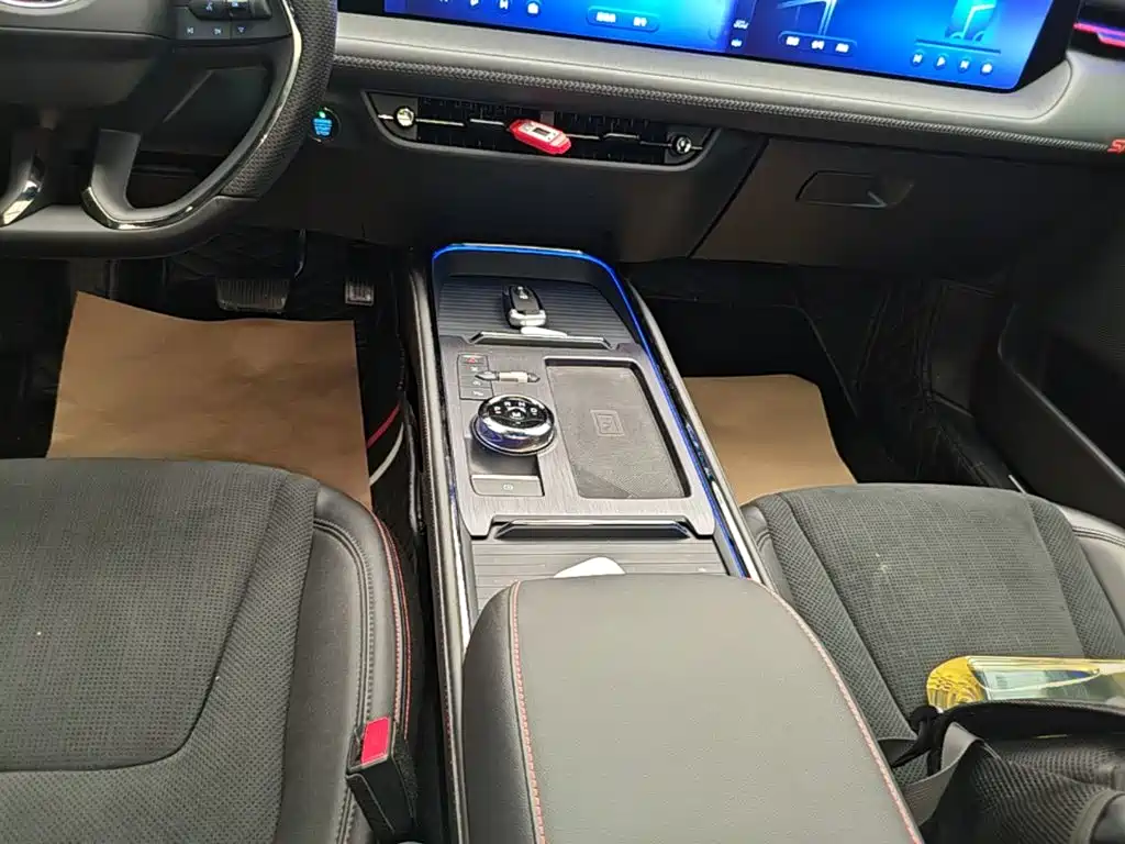 Ford Evos — миниатюра 14