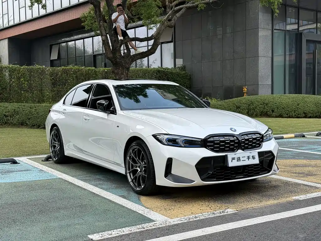 BMW 3 Series 3 2023 330Li M Sport
