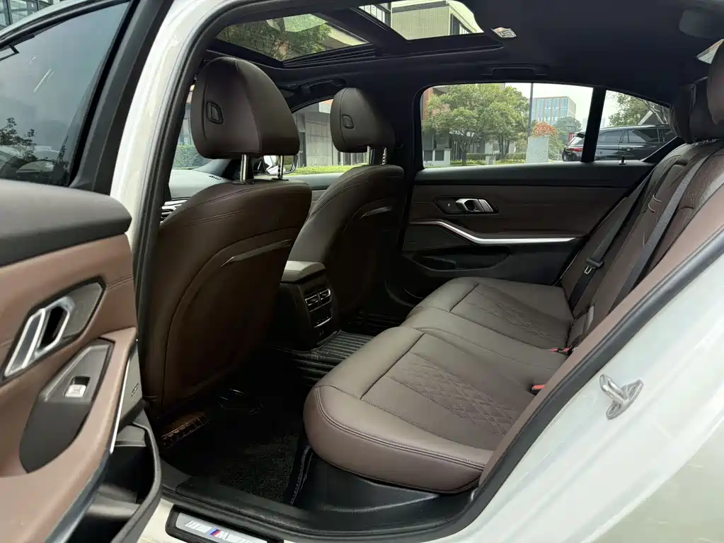 BMW 3 Series 3 2023 330Li M Sport