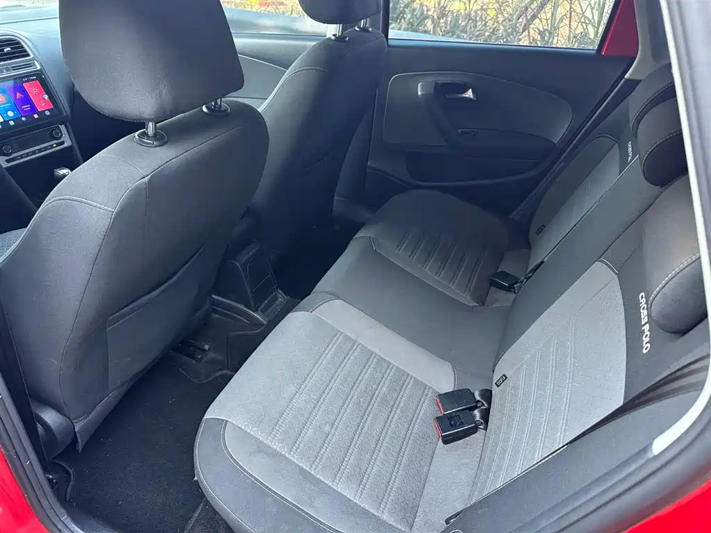 Volkswagen Polo 1.6L Cross Polo Auto, фото 13