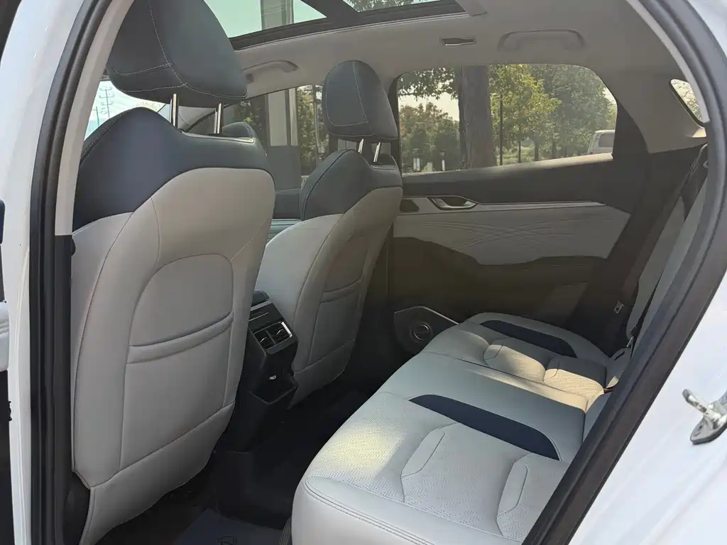 Geely Xingrui — миниатюра 10