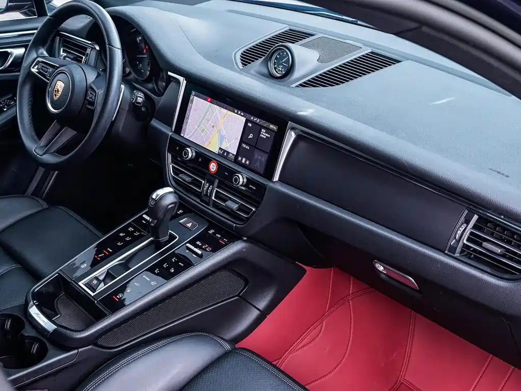 Porsche Macan — миниатюра 13