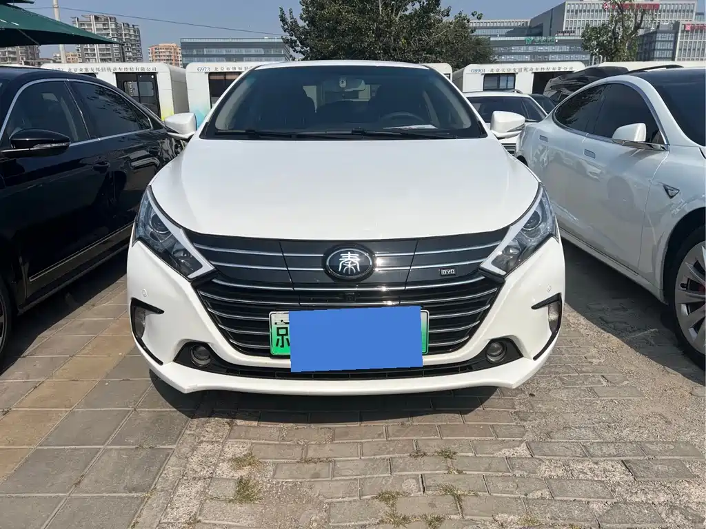 BYD Qin NEV — миниатюра 2