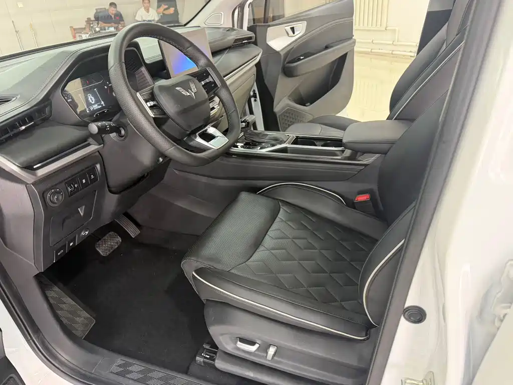 Wuling Jiachen — миниатюра 7
