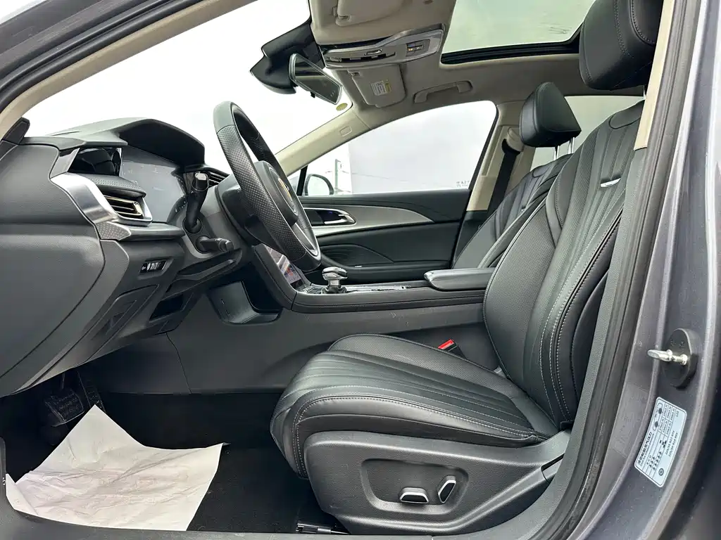 Hongqi Hongqi H5 — миниатюра 7