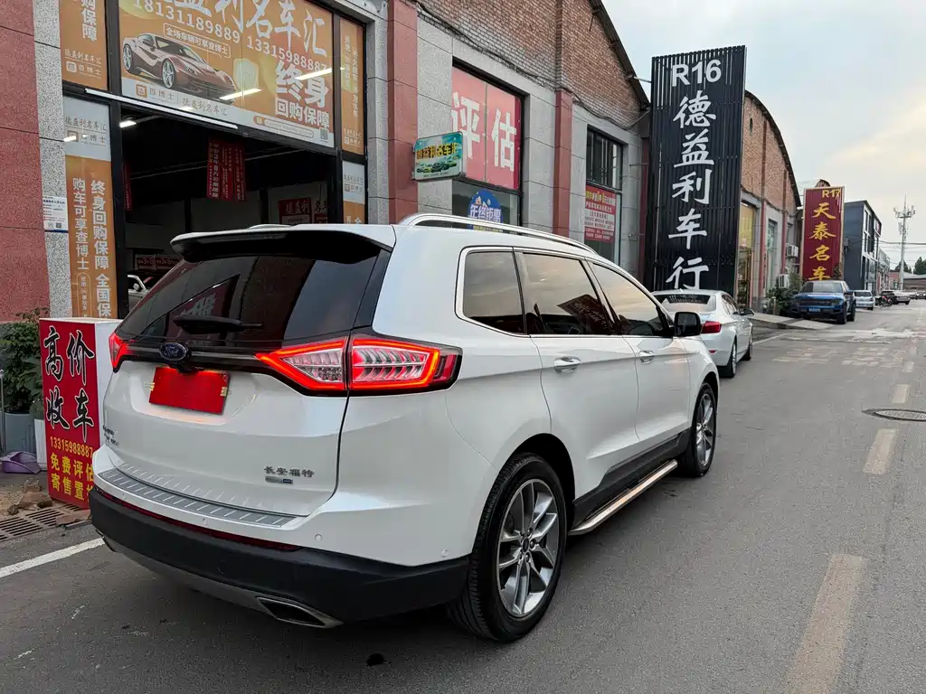 Ford Edge — миниатюра 4