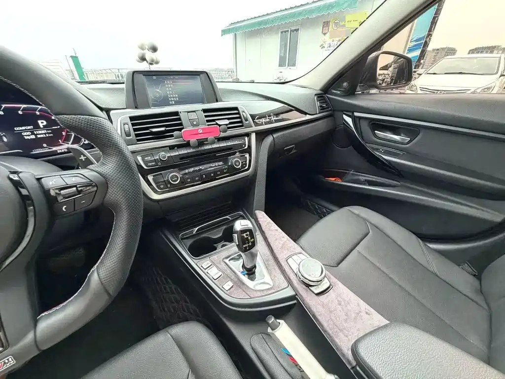 BMW 3 Series — миниатюра 8