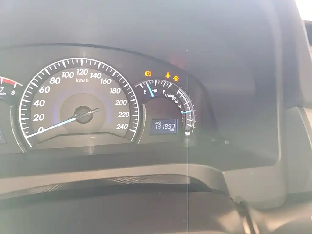 Toyota Camry — миниатюра 12