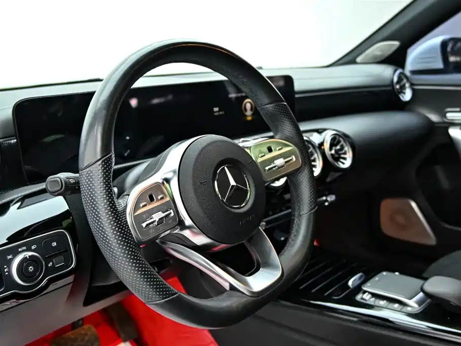 MERCEDES-BENZ A CLASS