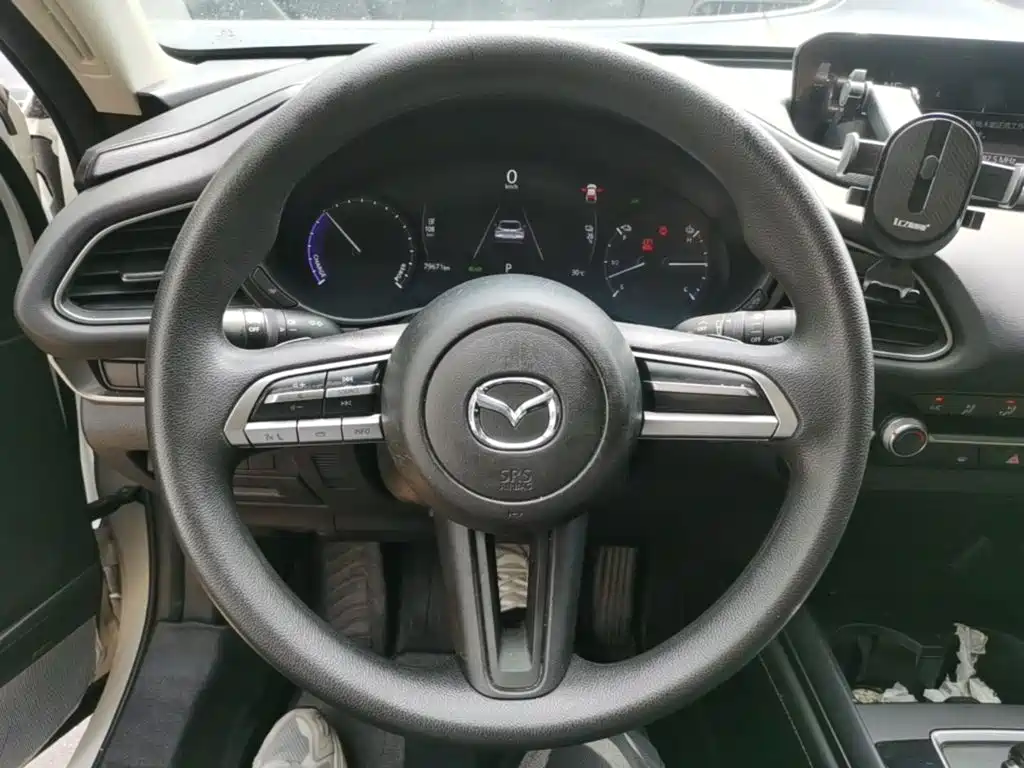 Mazda CX-30 EV — миниатюра 11