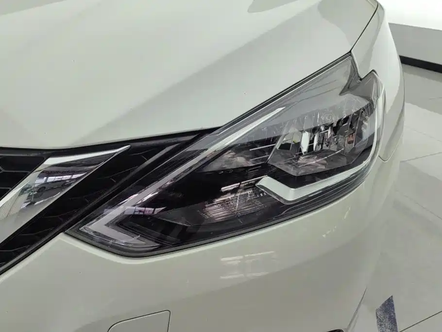 Nissan Sylphy — миниатюра 5
