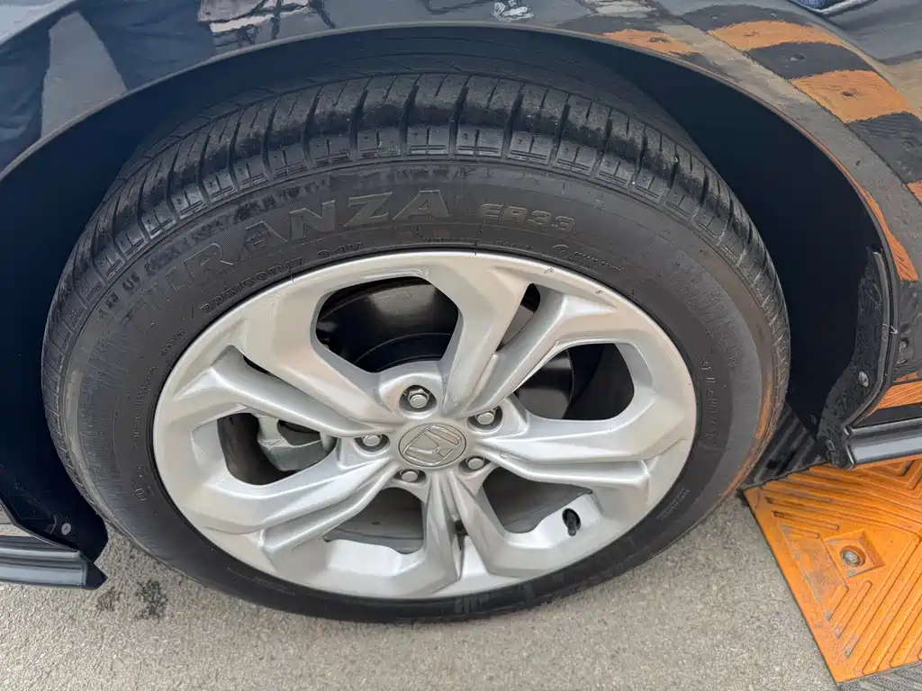 Honda Accord — миниатюра 11