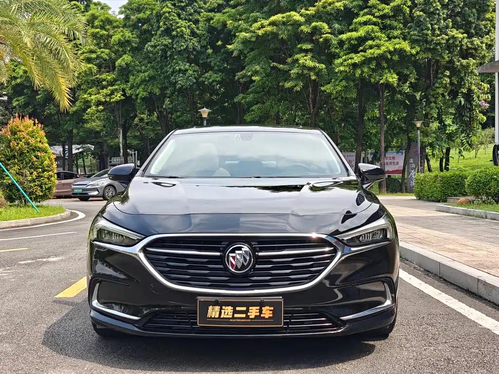 Buick LaCrosse — миниатюра 2
