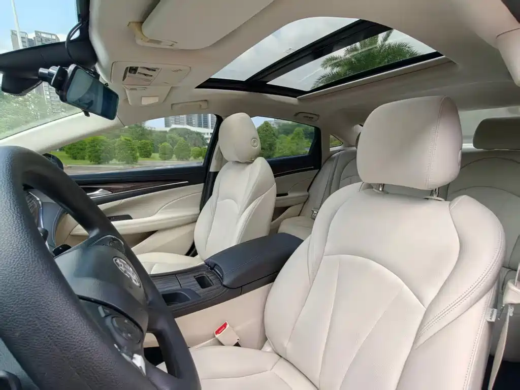 Buick LaCrosse — миниатюра 6
