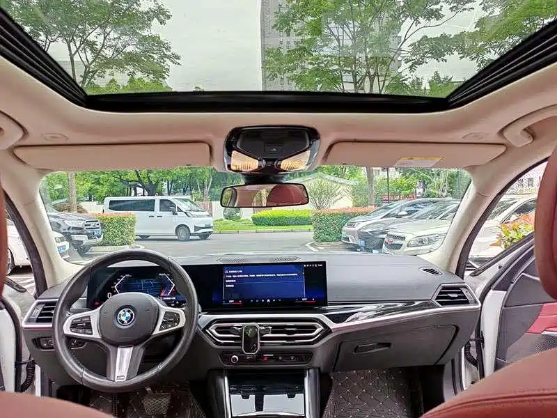 BMW i3 — миниатюра 12