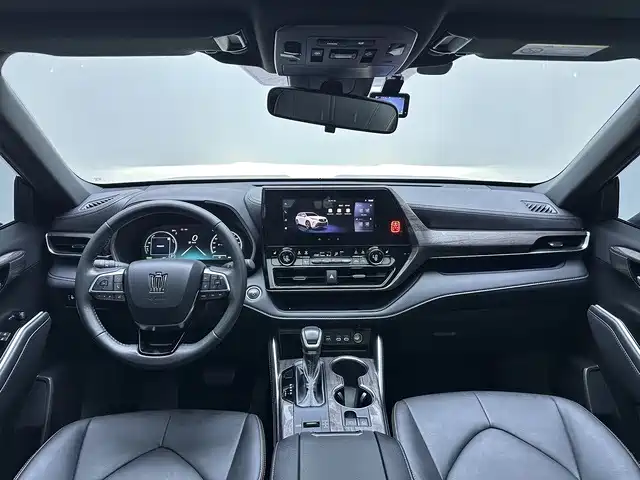 Toyota Crown Kluger — миниатюра 9