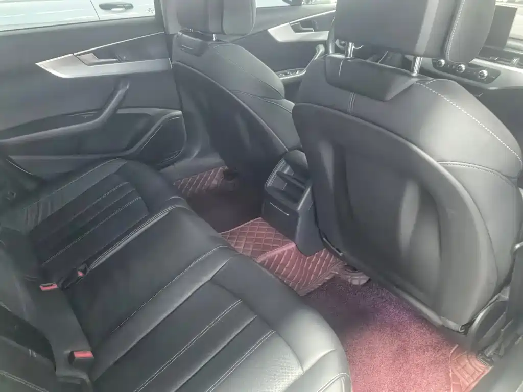 Audi A4L — миниатюра 5