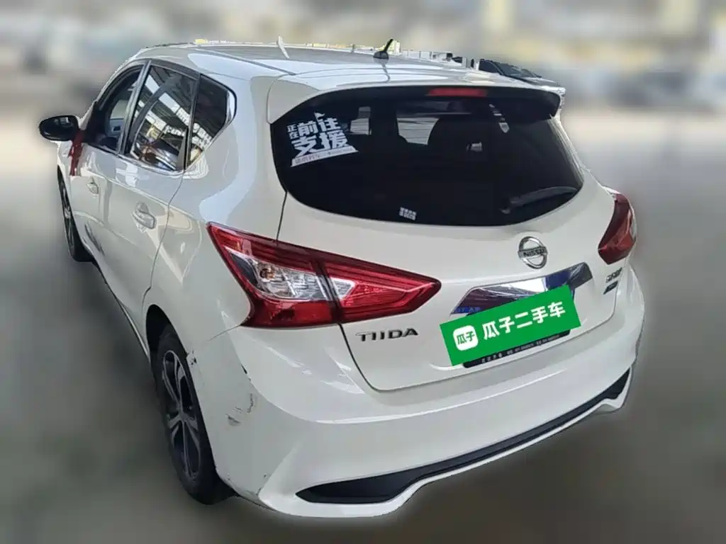 Nissan Tiida — миниатюра 7