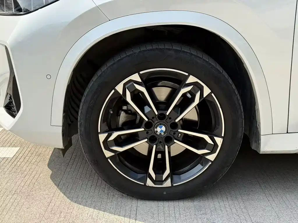 BMW X1 — миниатюра 5