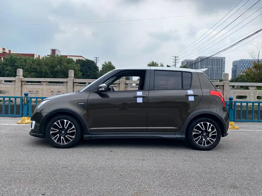 Suzuki Swift — миниатюра 3