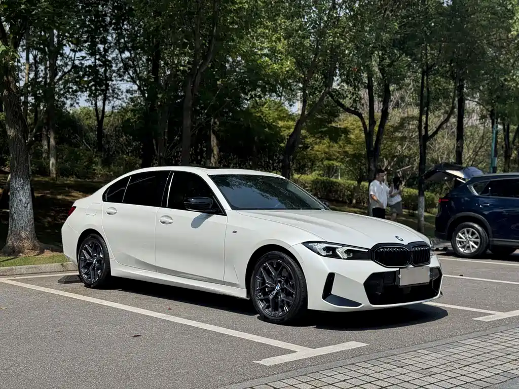 BMW 3 Series — миниатюра 3