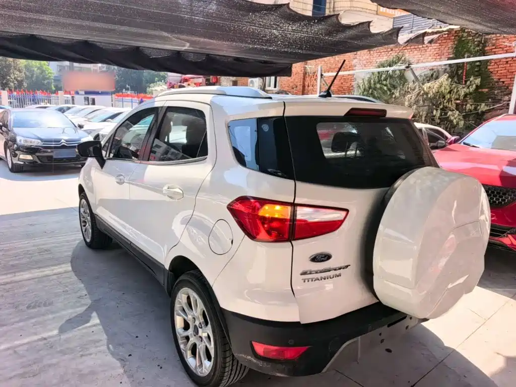 Ford Ecosport — миниатюра 5