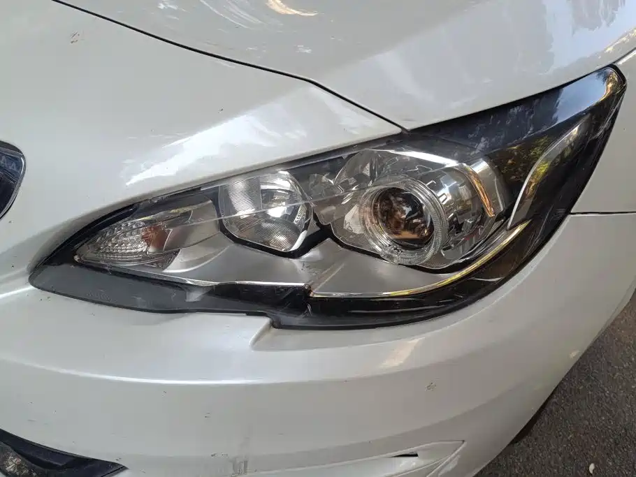 Peugeot 408 — миниатюра 5