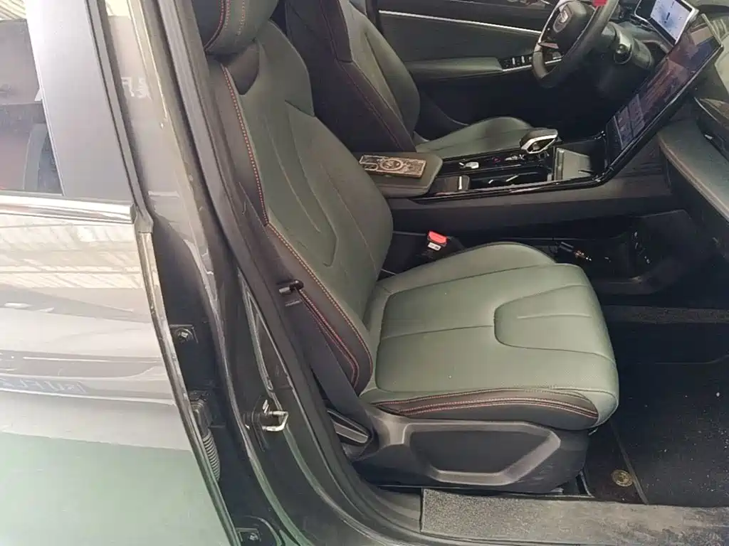 Geely Boyue — миниатюра 25