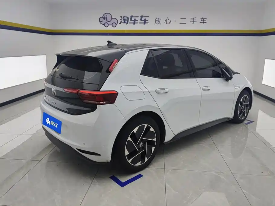 Volkswagen ID.3 — миниатюра 3