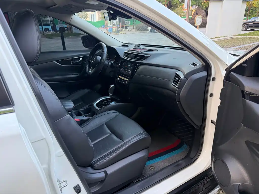 Nissan X-Trail — миниатюра 13
