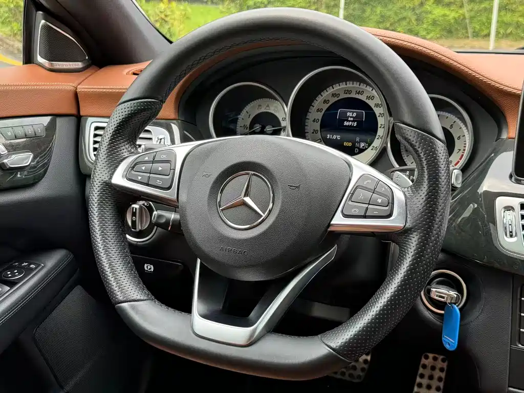 Mercedes-Benz CLS — миниатюра 9