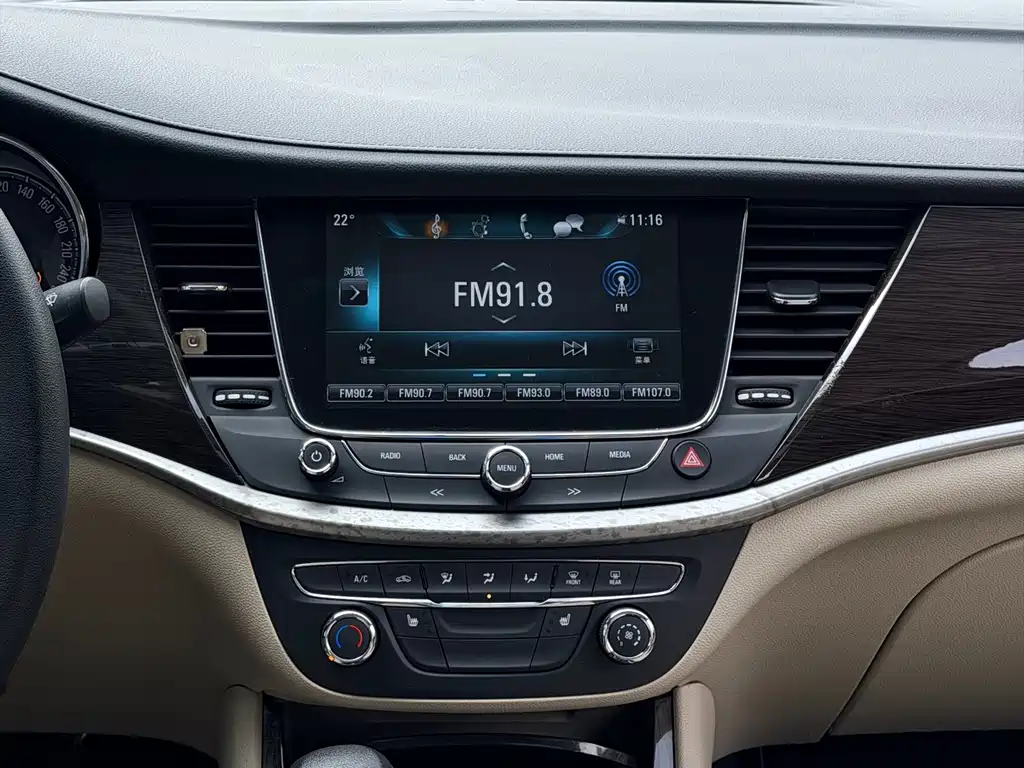 Buick Verano — миниатюра 9